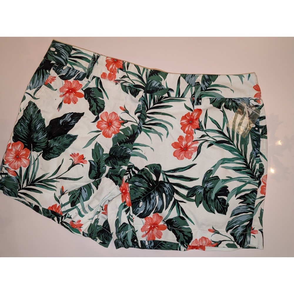 Antibes Blanc Hawaiian Floral 4" In Seam Shorts pockets Womens Size 6 Stretch
